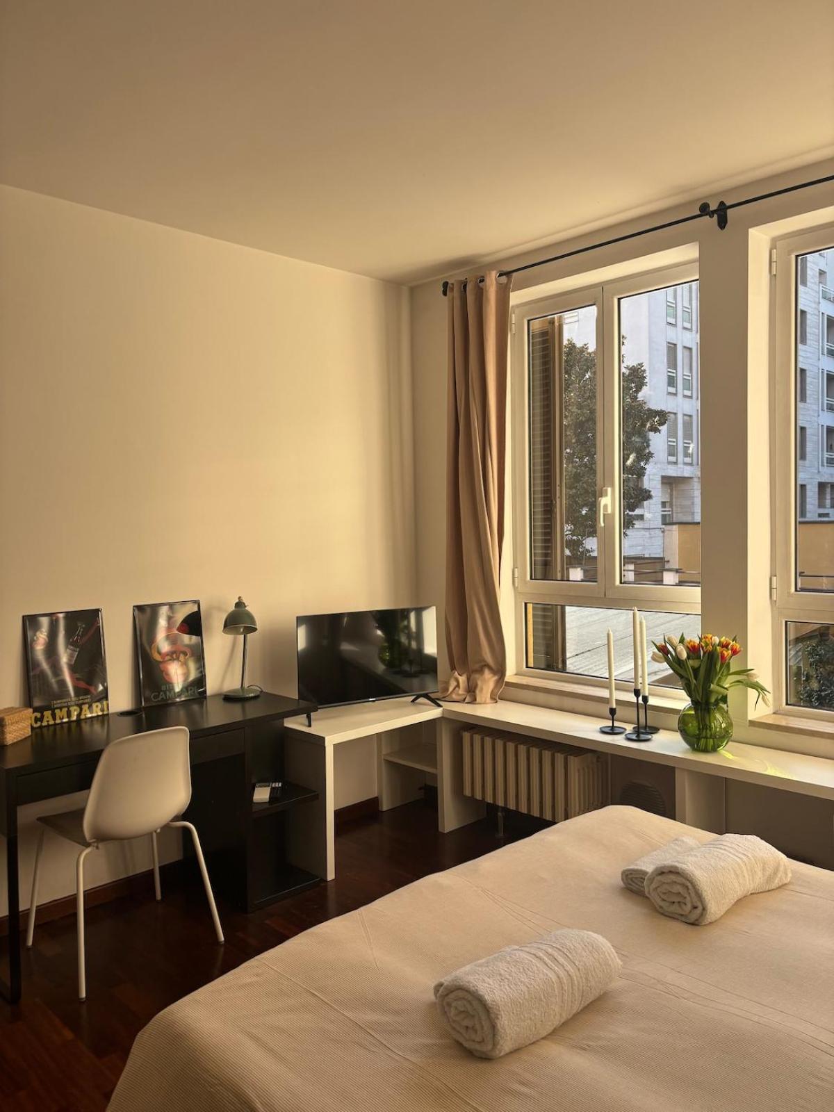 Large Cozy In Porta Romana - Ied Apartment